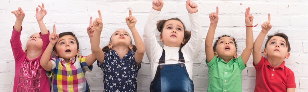 Conheça os quatro estágios do desenvolvimento infantil