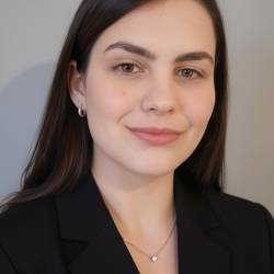 Camila Bernardi Larin